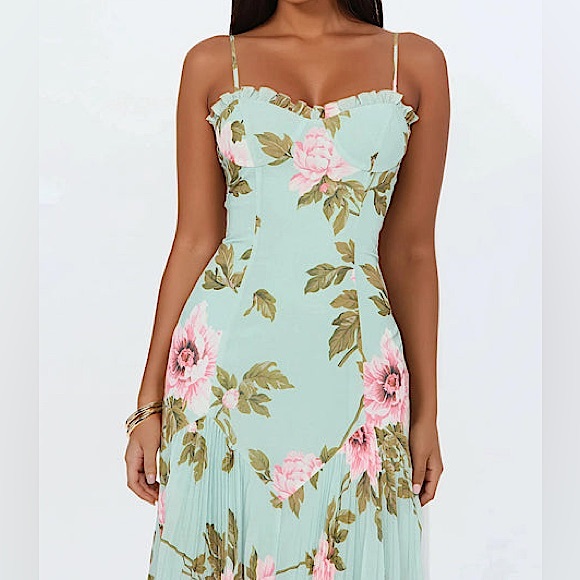 Fashion Nova Dresses & Skirts - 👗 🌸NWT Pleated Floral Midi Dress - Mint Green Sz L🌸👗